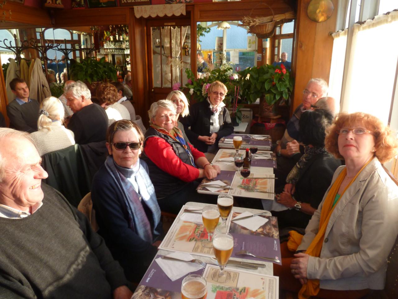 La traditionnelle convivialité : le repas aux 3 moulins